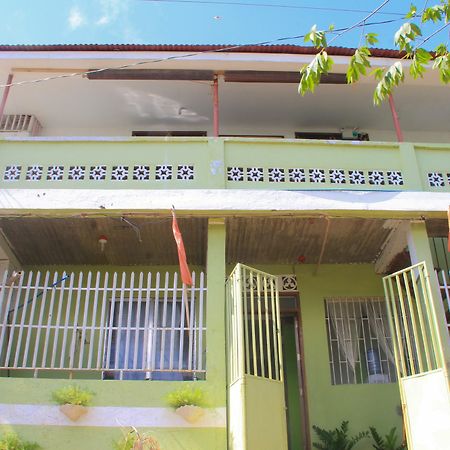 بويرتو برينسيسا Casaoro Homestay المظهر الخارجي الصورة